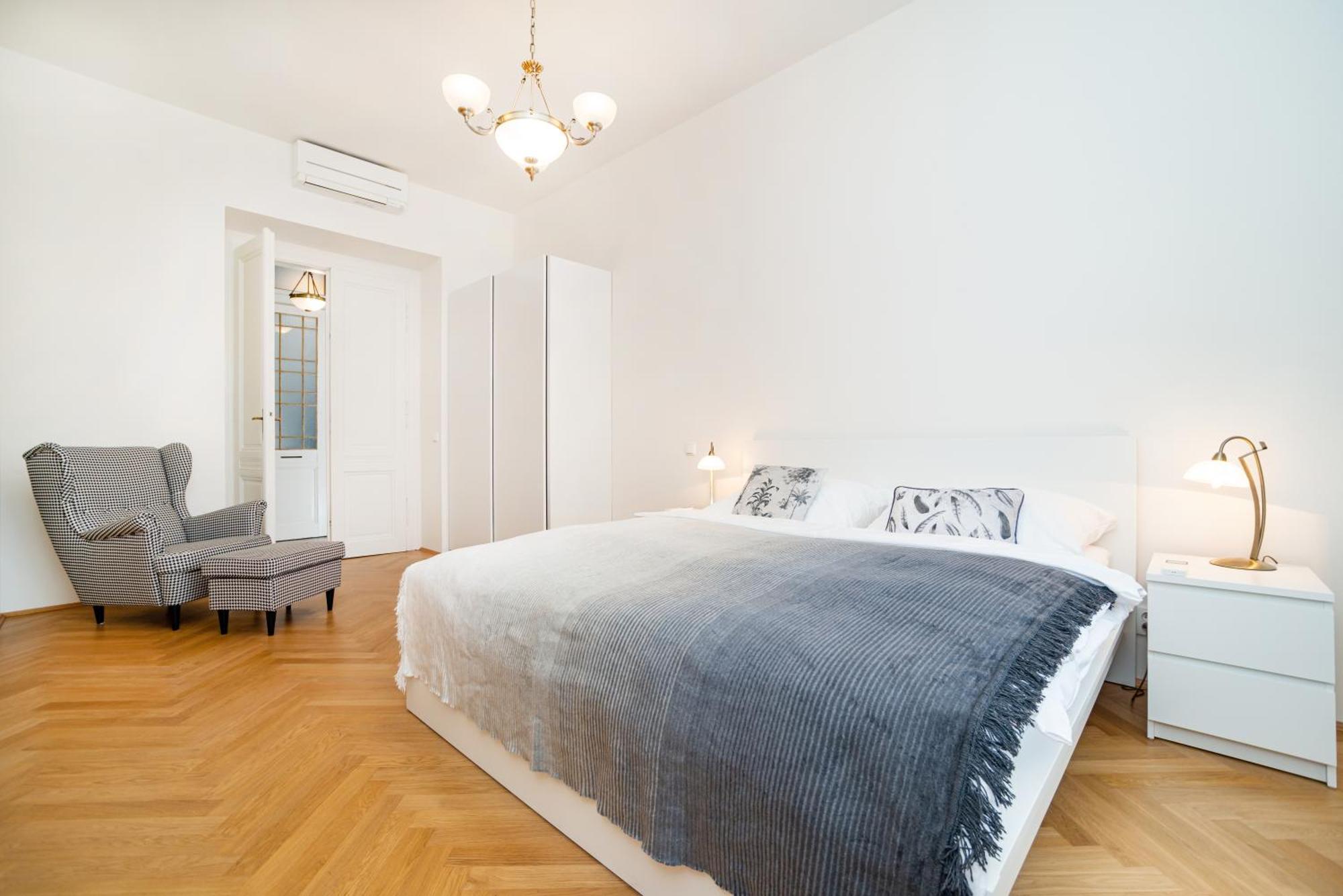 Quiet Apartment In The Old Town Prága Kültér fotó