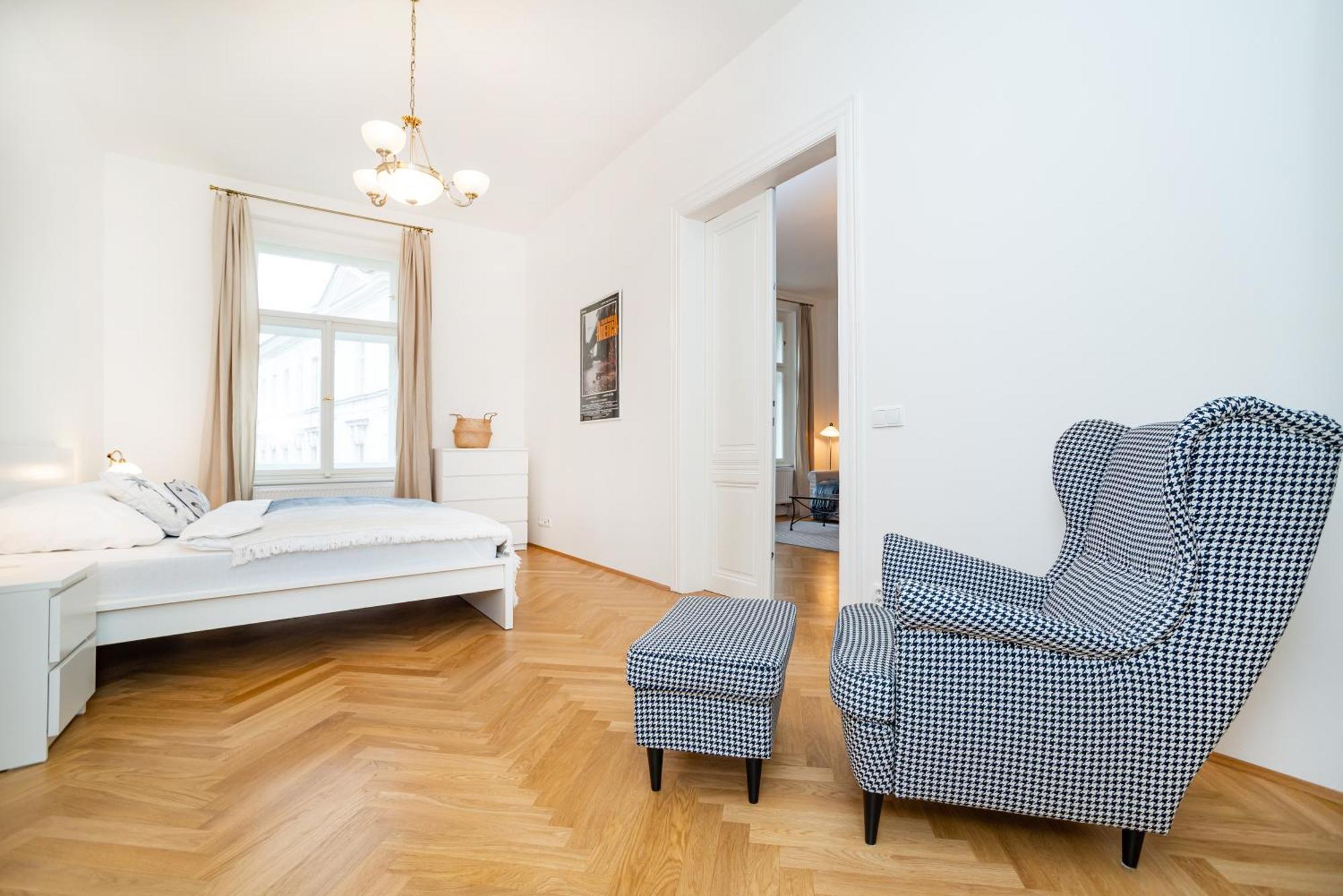 Quiet Apartment In The Old Town Prága Kültér fotó